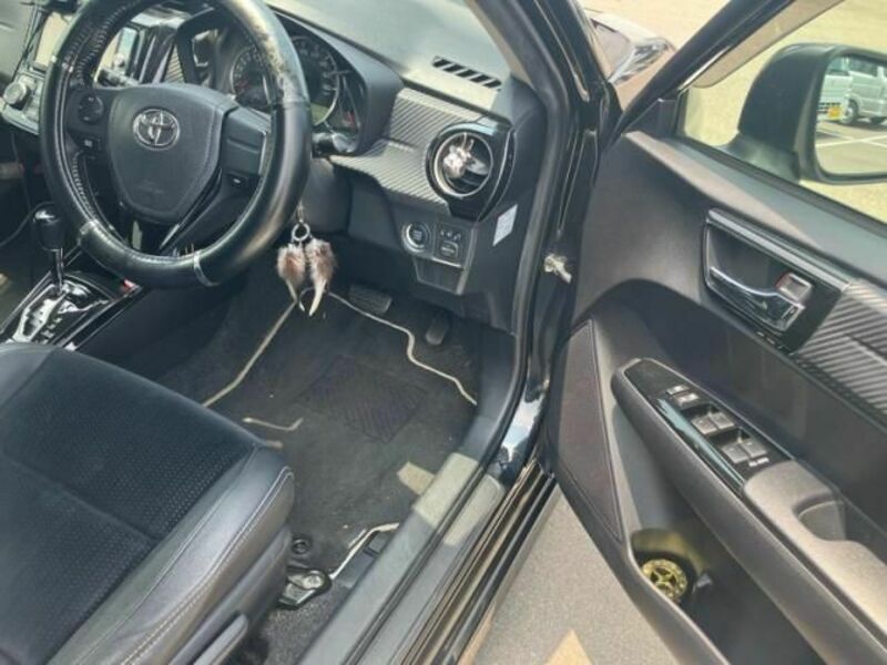 COROLLA FIELDER