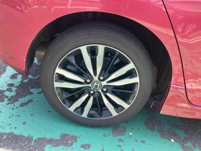 FIT HYBRID