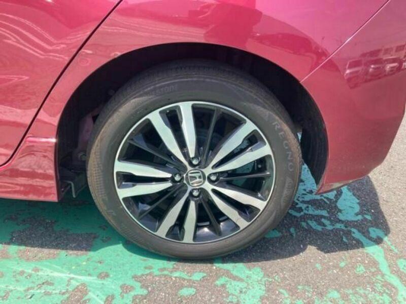 FIT HYBRID