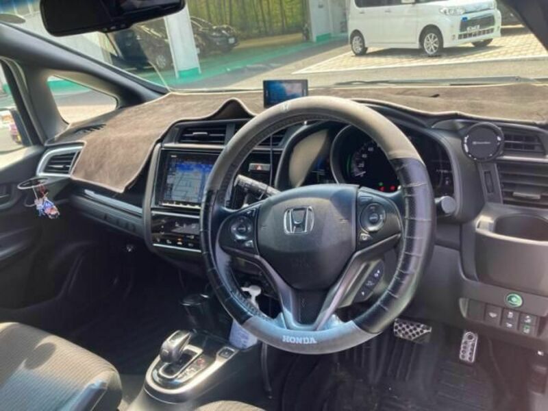 FIT HYBRID