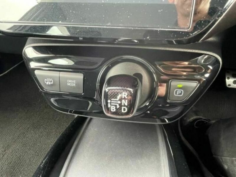 PRIUS PHV