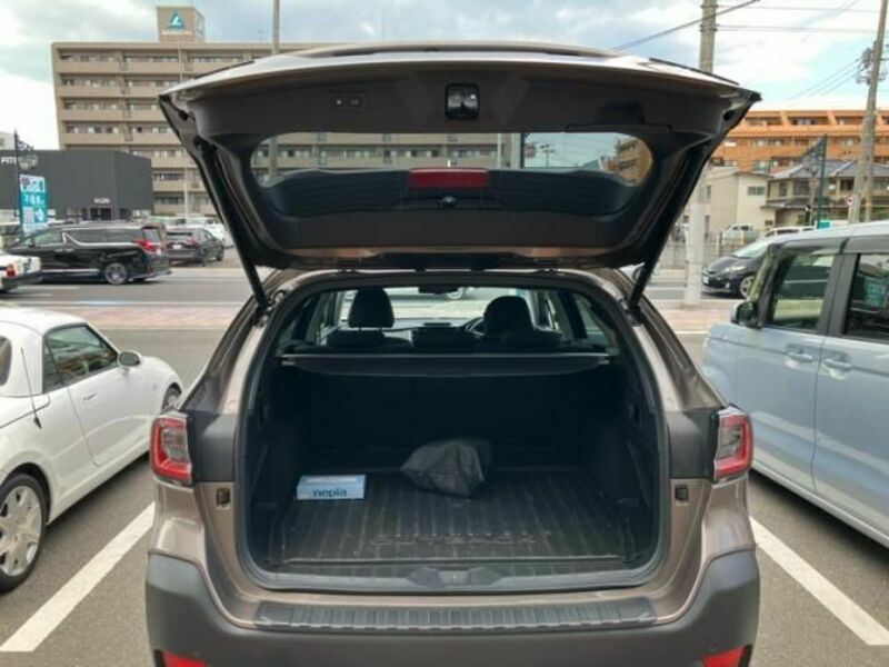 LEGACY OUTBACK