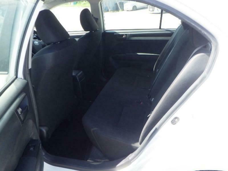COROLLA AXIO
