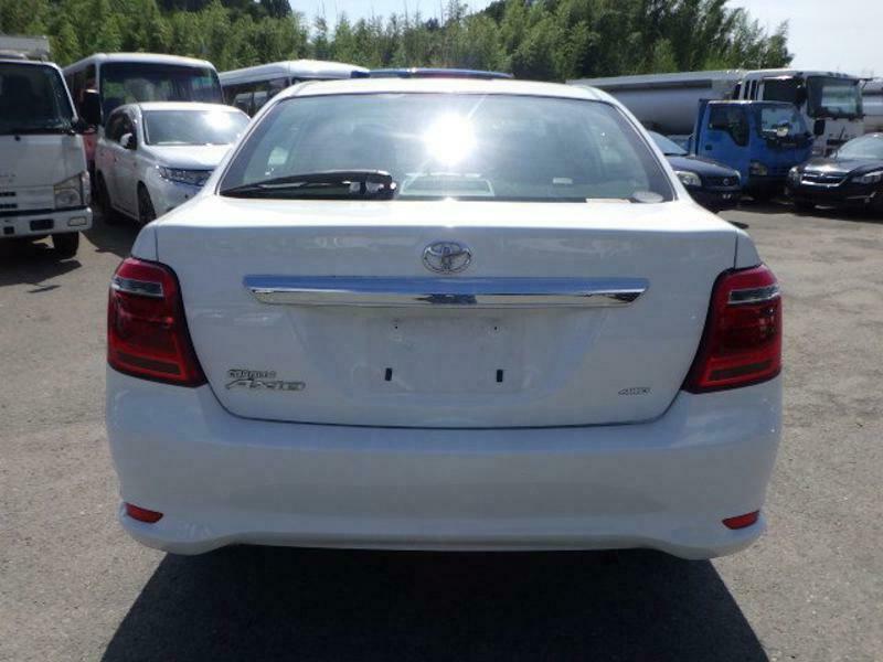 COROLLA AXIO