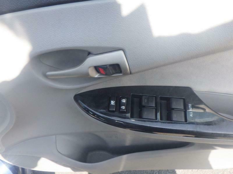COROLLA AXIO