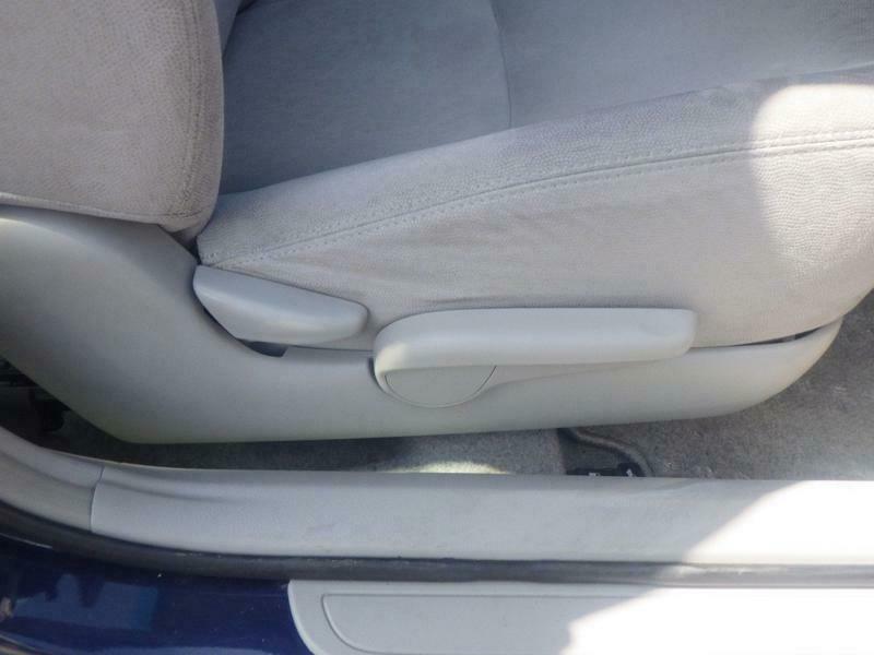 COROLLA AXIO