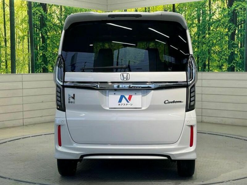 N BOX CUSTOM