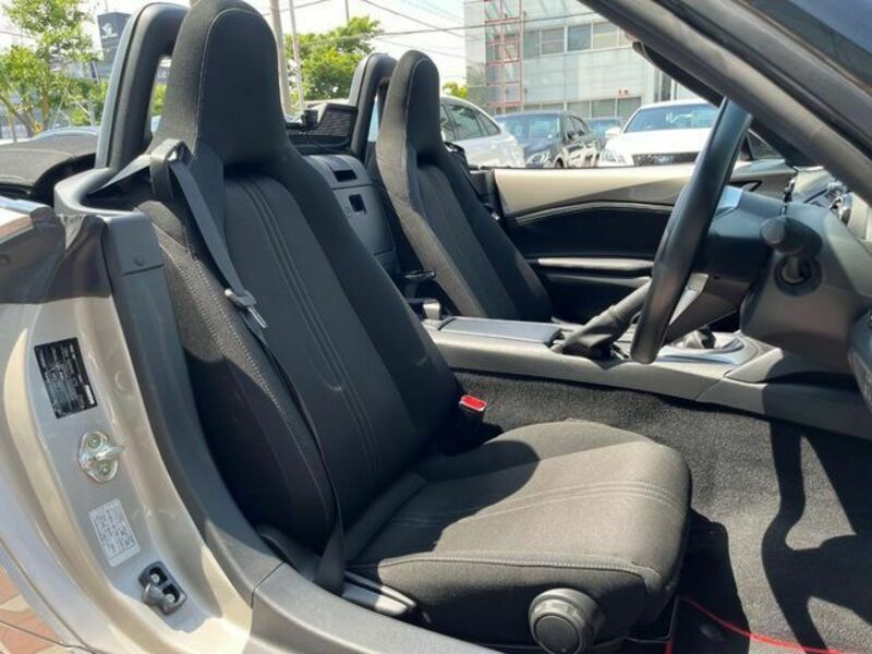 ROADSTER