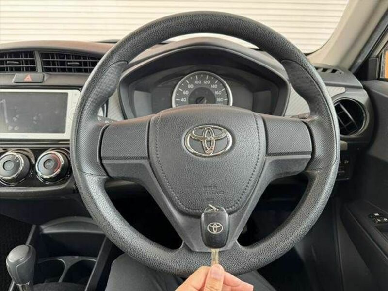 COROLLA AXIO