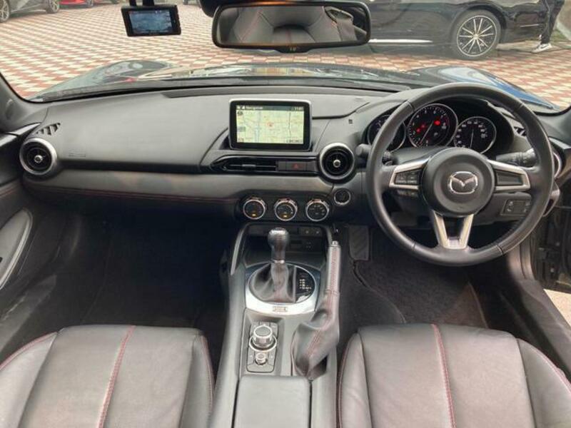 ROADSTER