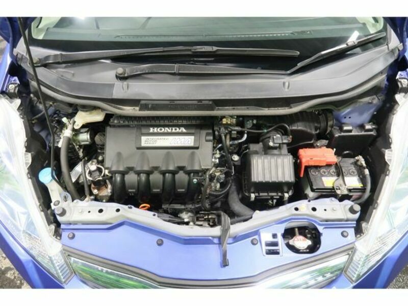FIT HYBRID
