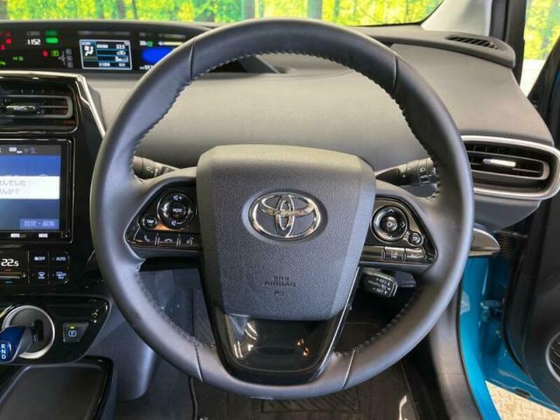 PRIUS PHV