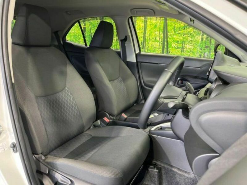 YARIS CROSS