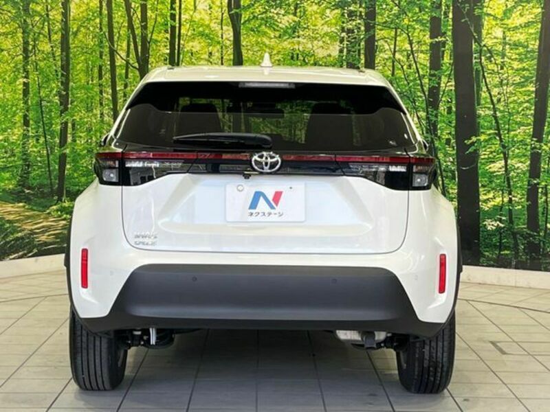 YARIS CROSS