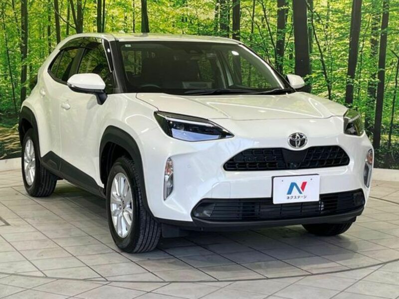 YARIS CROSS