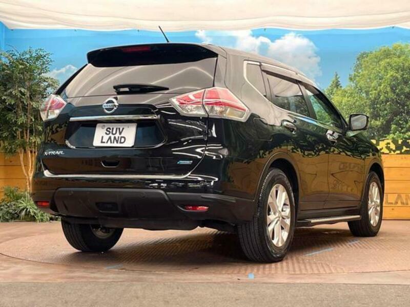 X-TRAIL