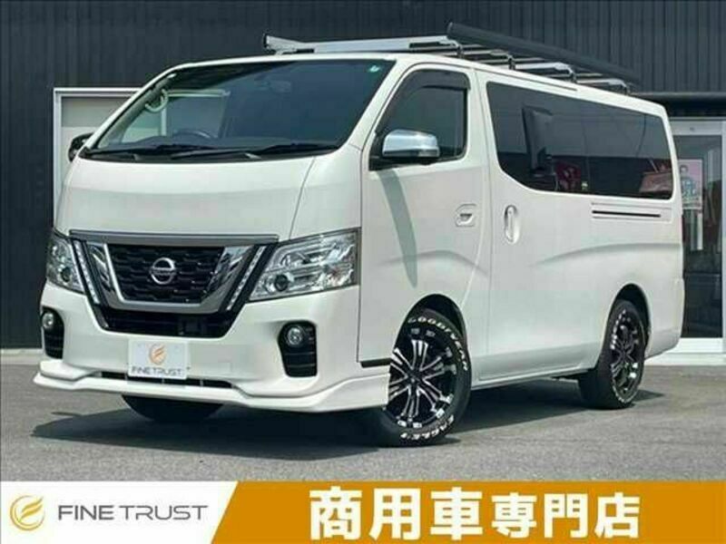 NV350 CARAVAN-0