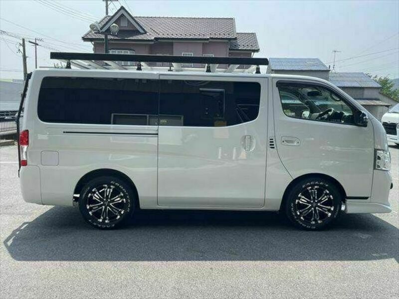 NV350 CARAVAN