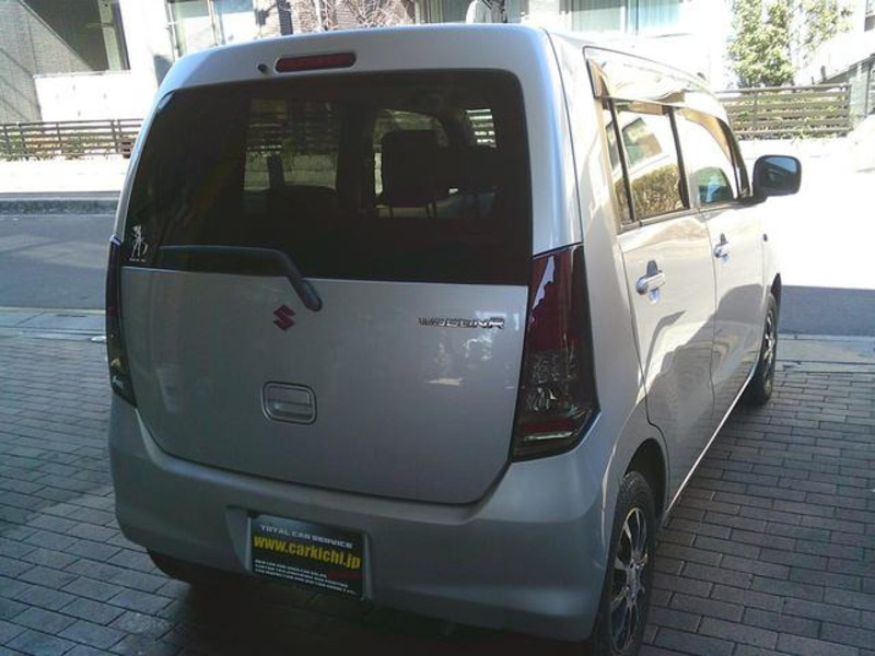 WAGON R