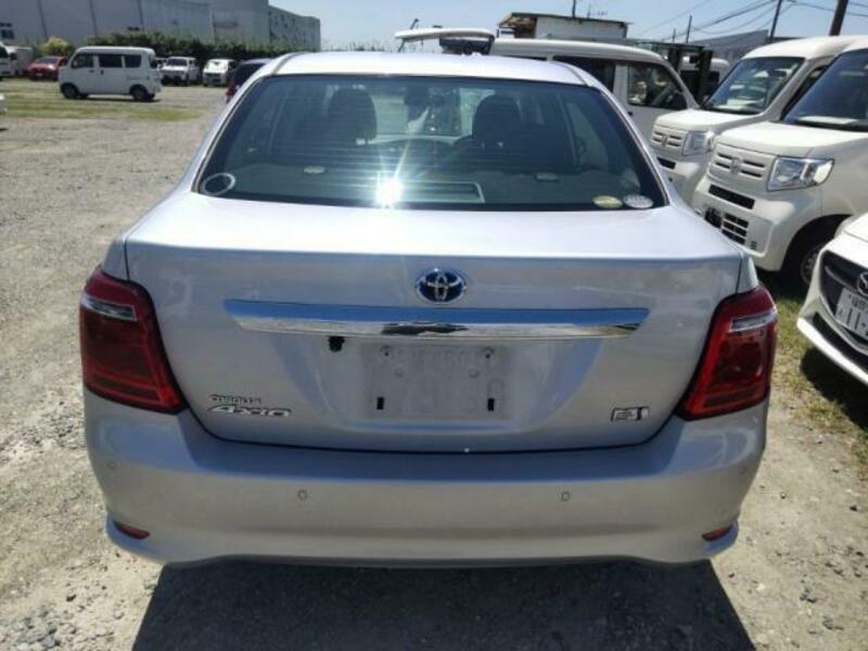 COROLLA AXIO