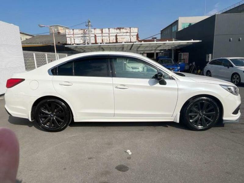 LEGACY B4