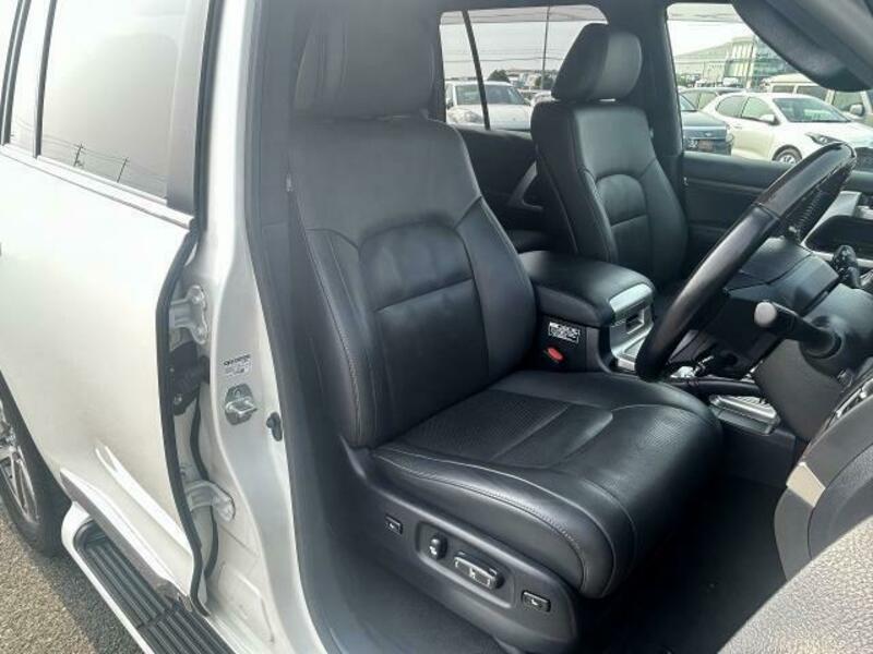 LAND CRUISER