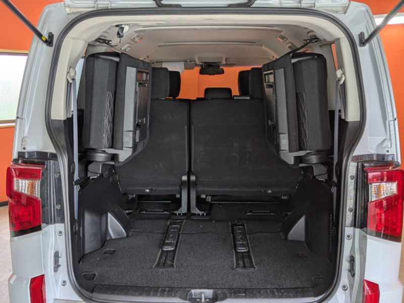 DELICA D5