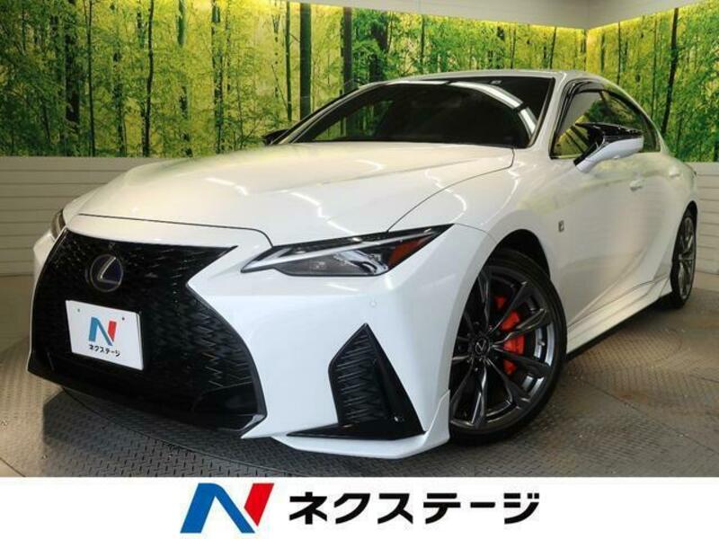 LEXUS IS