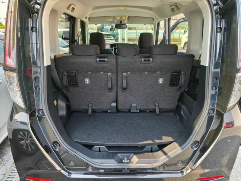 ROOMY