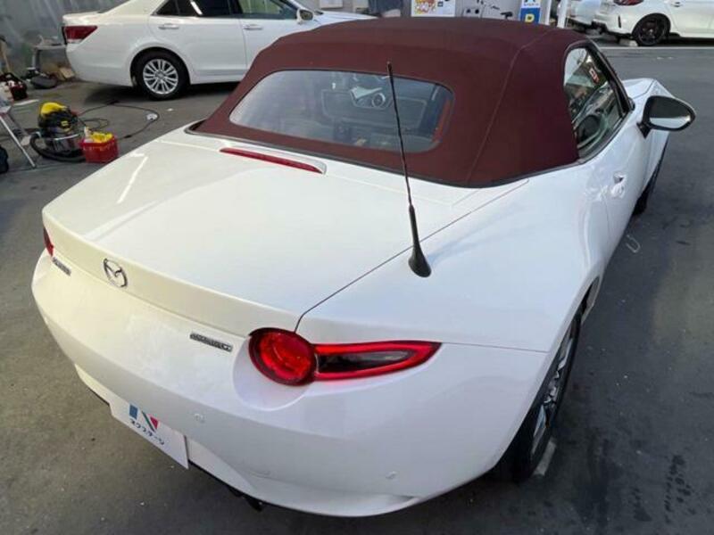 ROADSTER