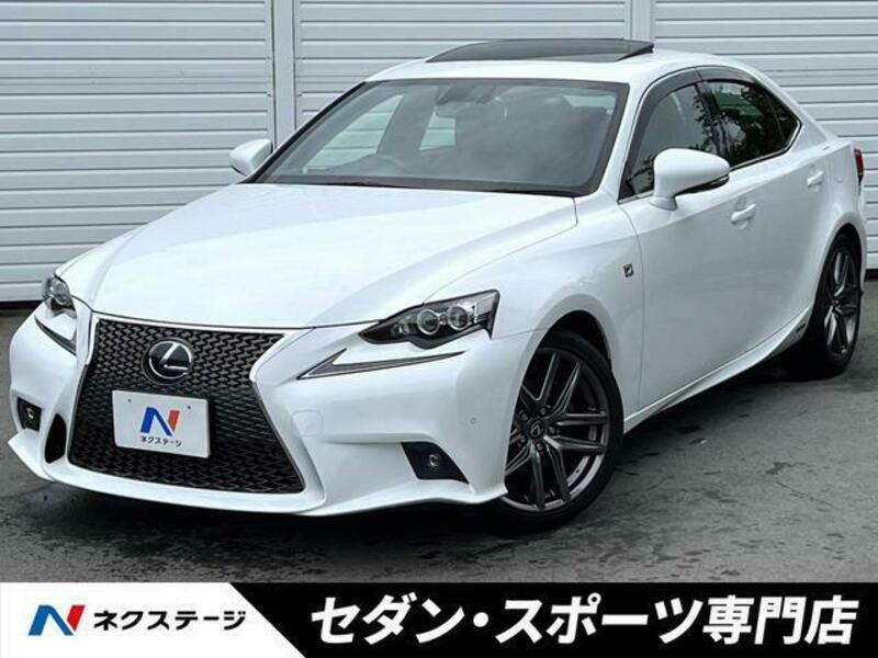 LEXUS IS