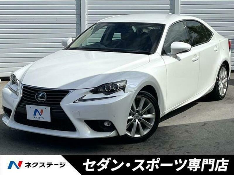 LEXUS IS
