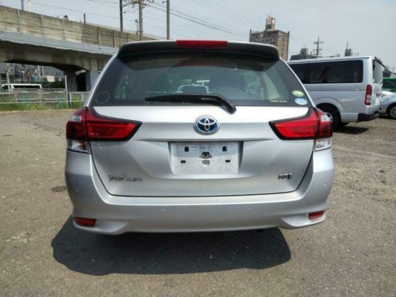 COROLLA FIELDER