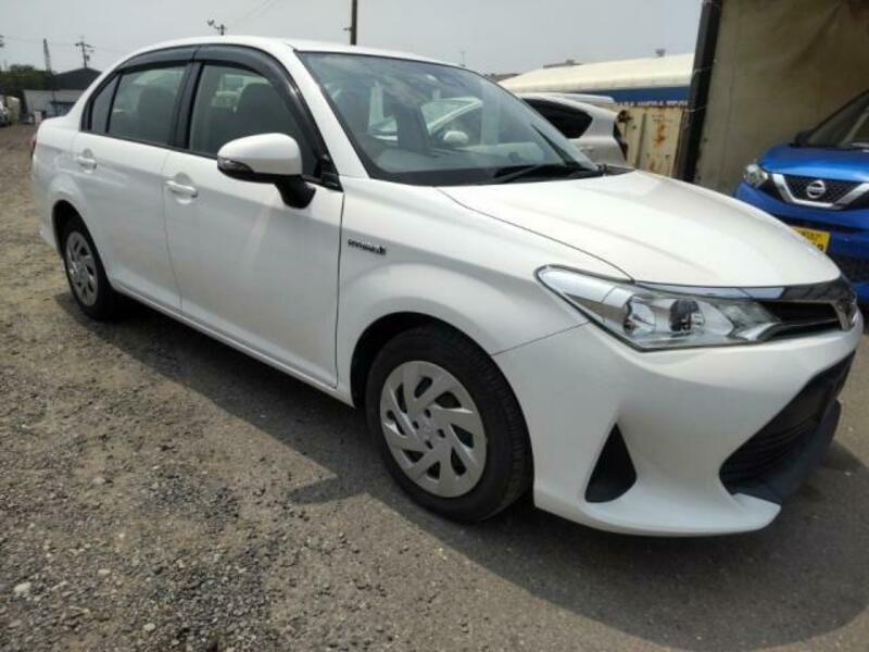 COROLLA AXIO