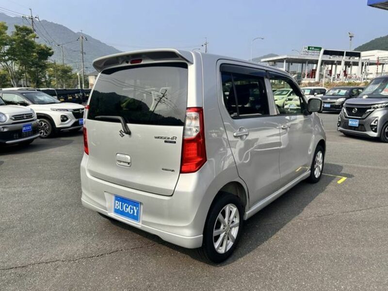 WAGON R