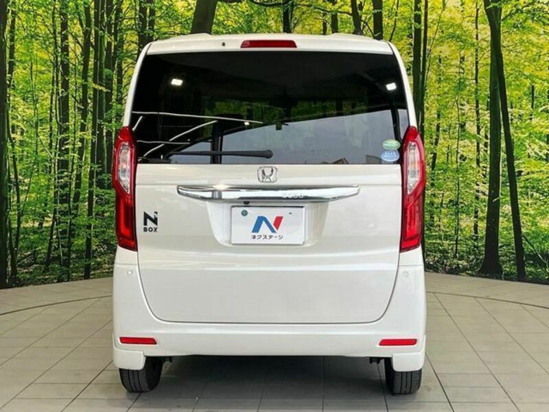 N BOX