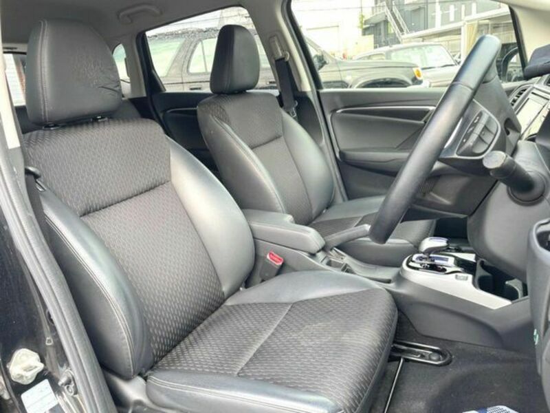 FIT HYBRID
