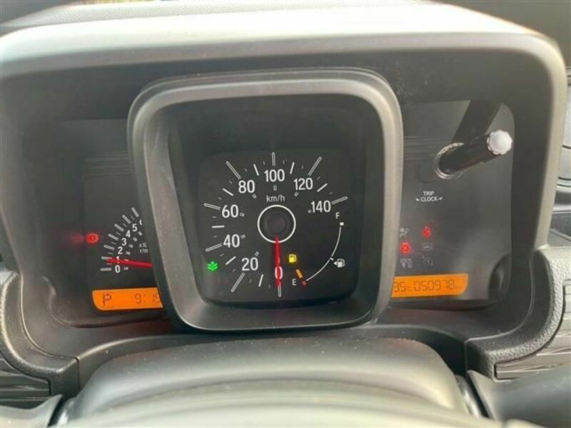 N-VAN