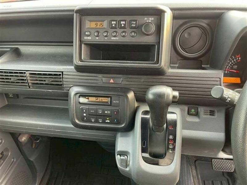 N-VAN