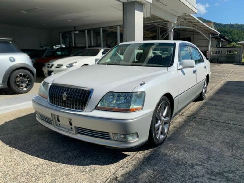TOYOTA CROWN MAJESTA
