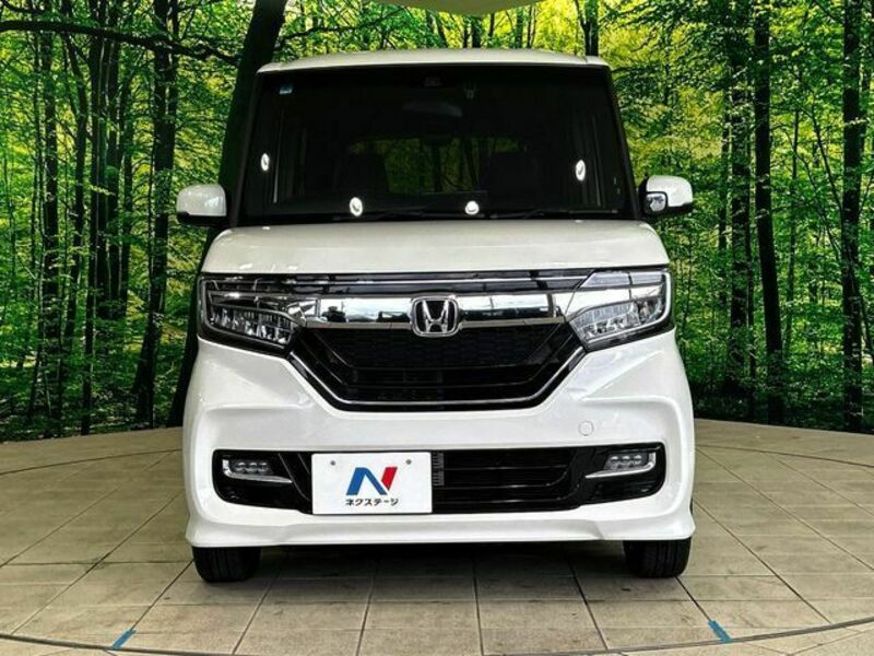 N BOX CUSTOM