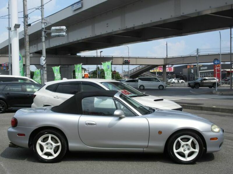 ROADSTER