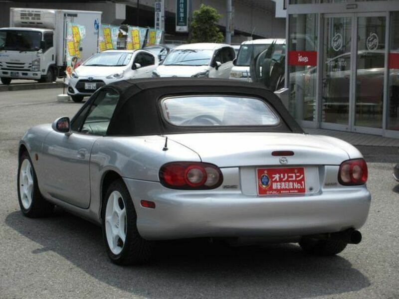 ROADSTER
