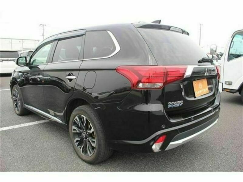 OUTLANDER PHEV