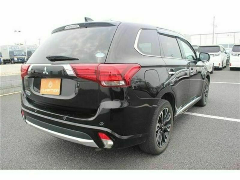 OUTLANDER PHEV