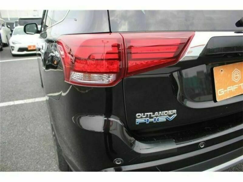 OUTLANDER PHEV