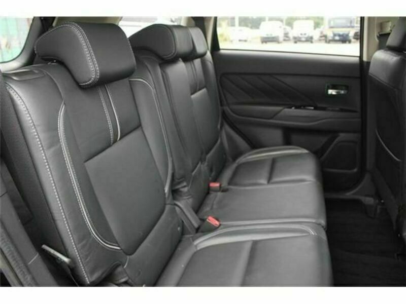OUTLANDER PHEV