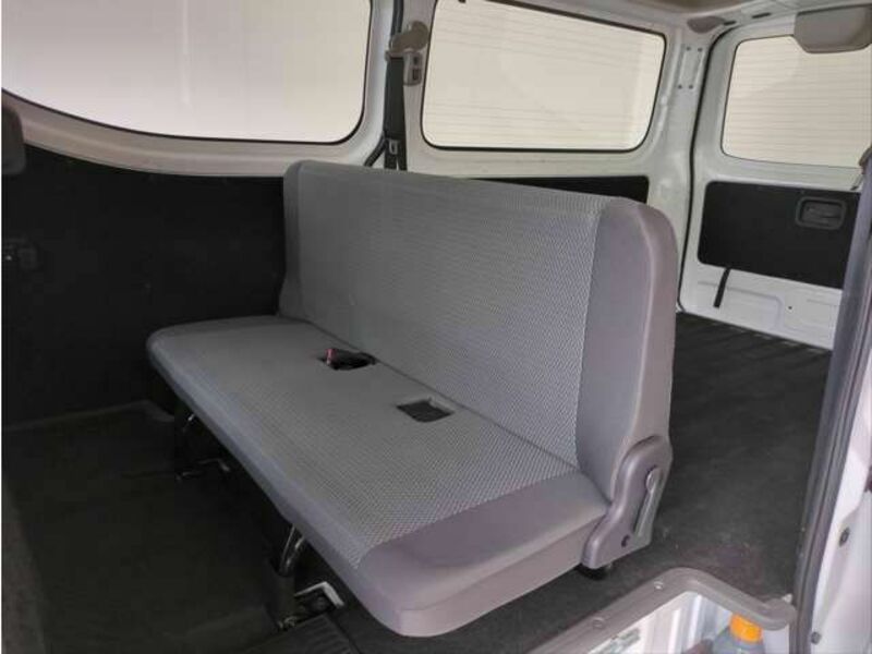NV350 CARAVAN