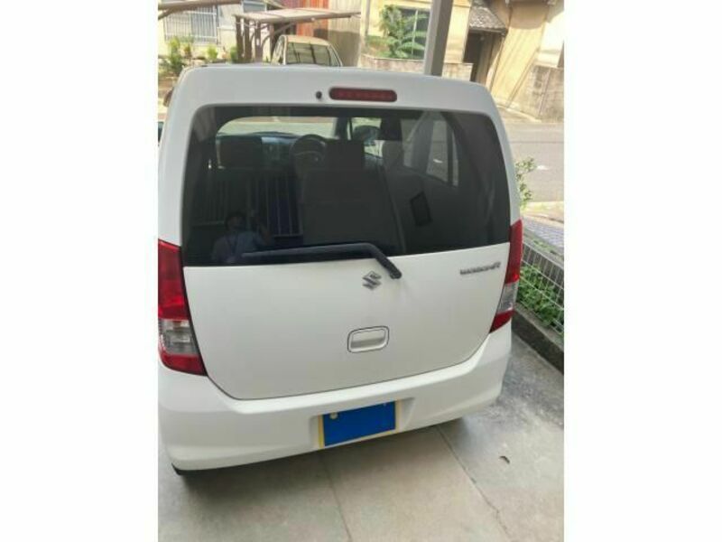WAGON R