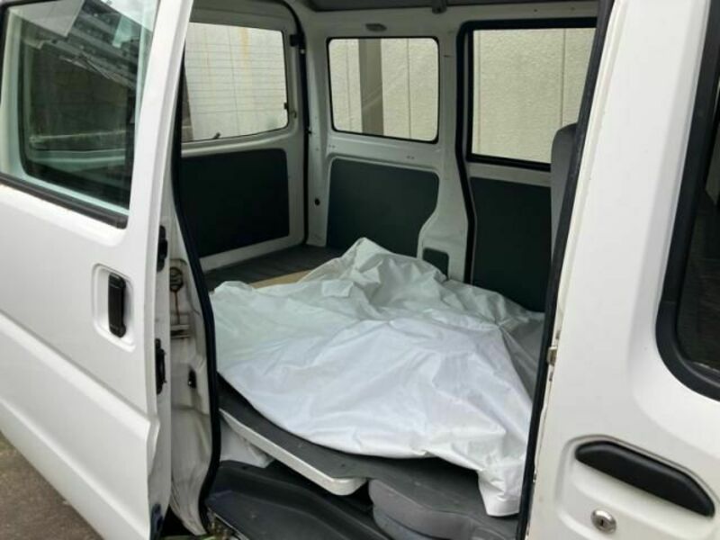 MINICAB VAN